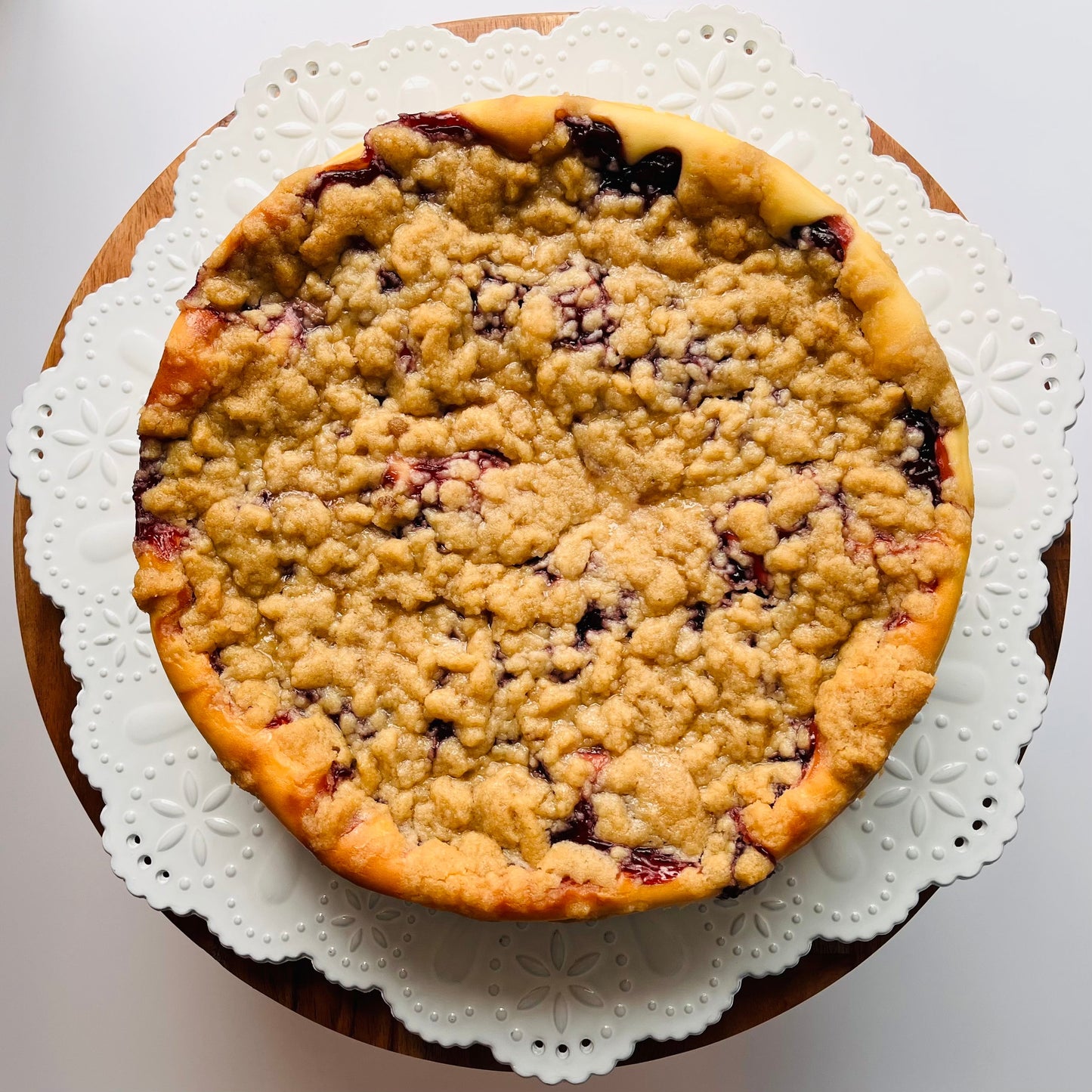 Cherry Crumb Mini Cheesecake (7 inch round)