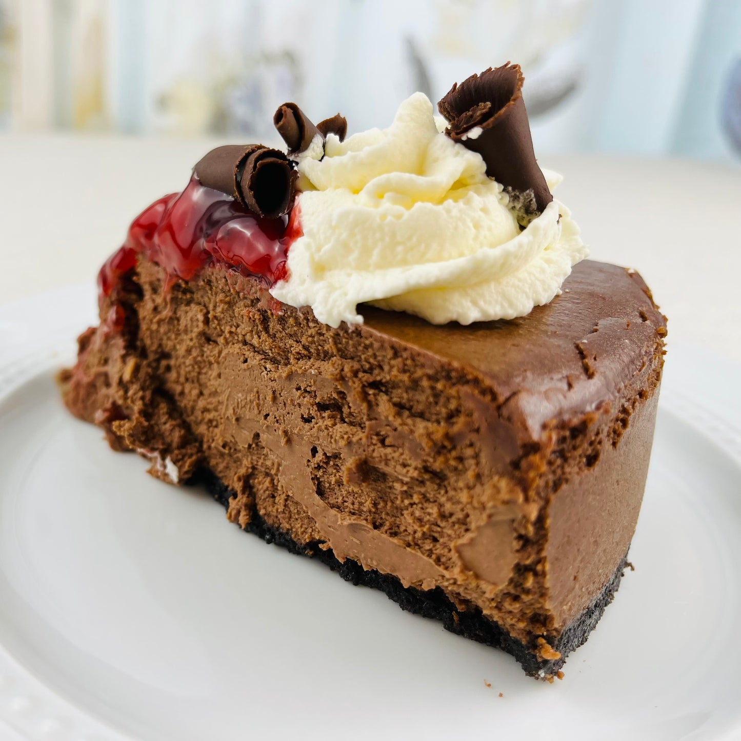 Black Forest Mini Cheesecake (7 inch round)