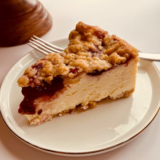 Cherry Crumb Mini Cheesecake (7 inch round)